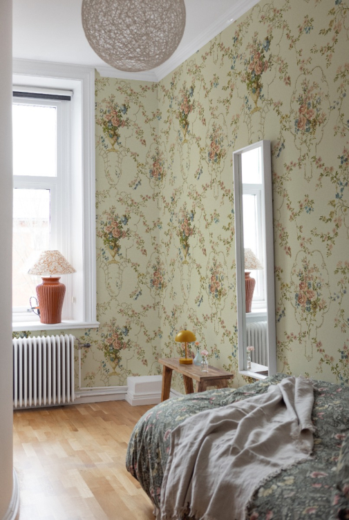 Rose Antique