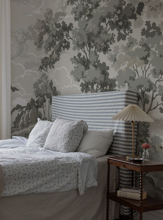 Boulogner Forest, Warm grey